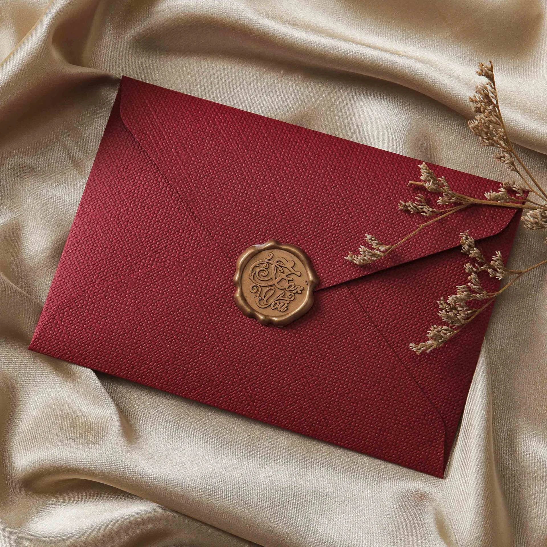Linen Texture Kraft Envelopes